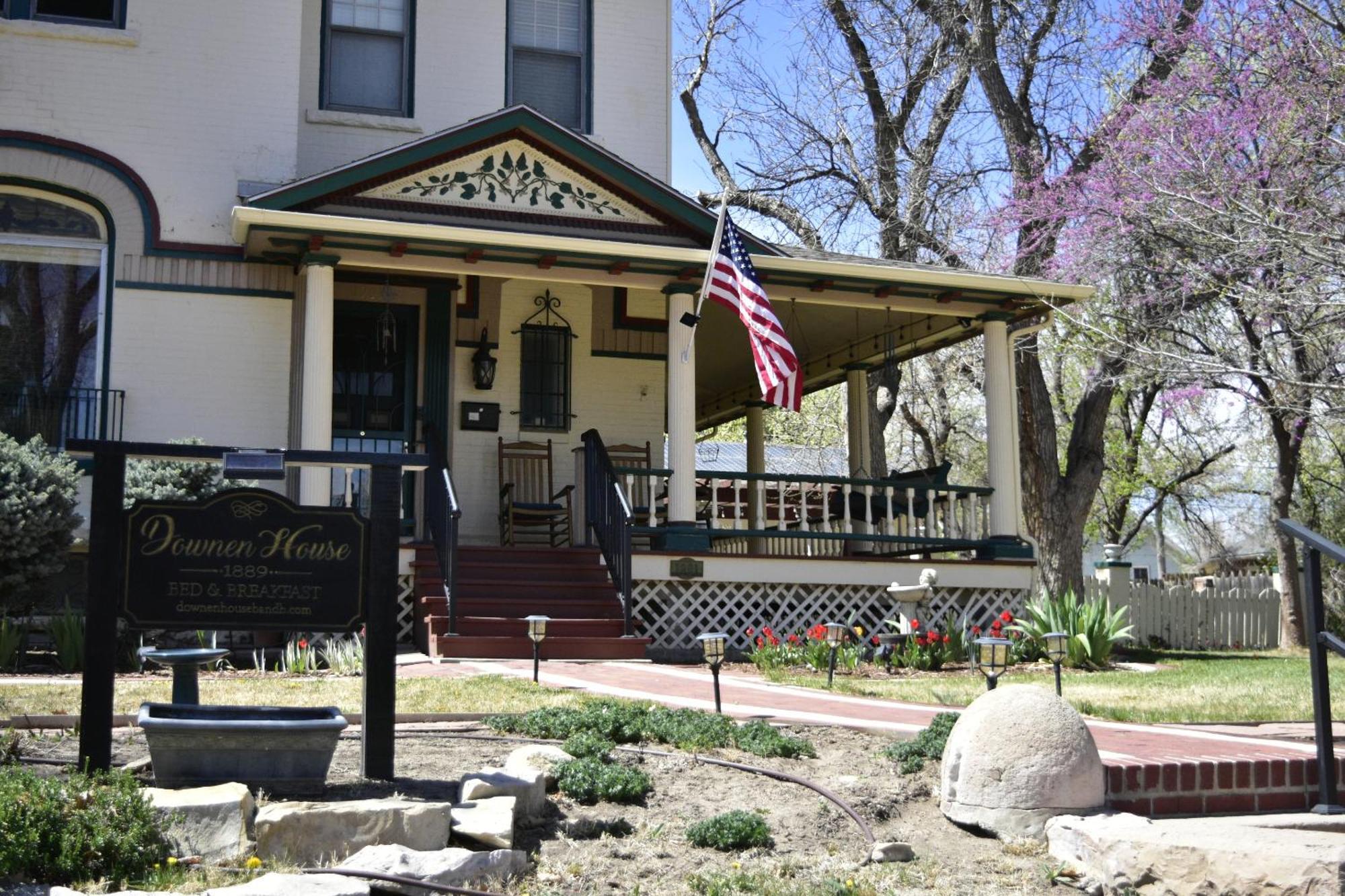 Downen House Bed & Breakfast Pueblo Exterior foto